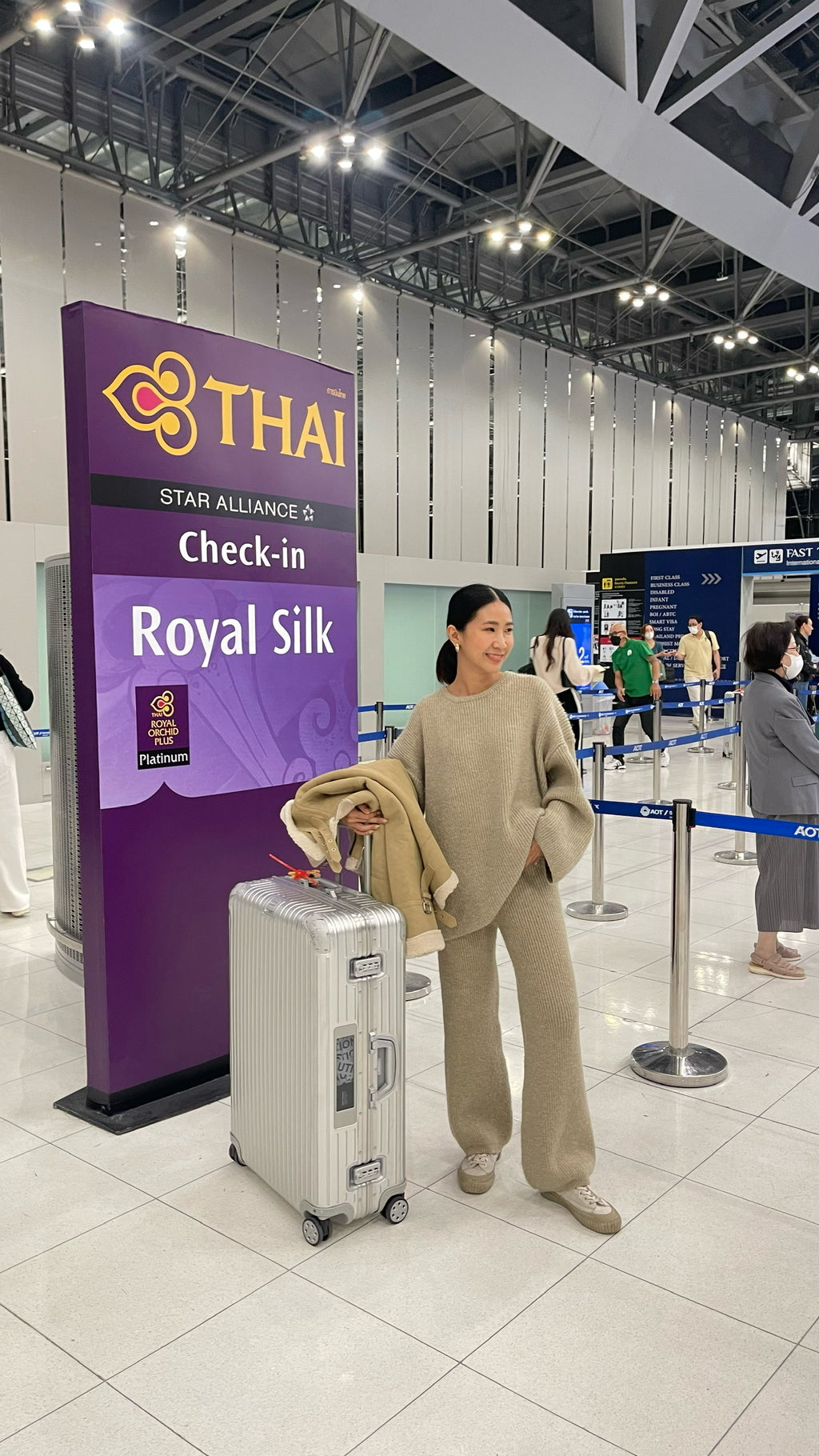 AIRPORT TROUSERS SET