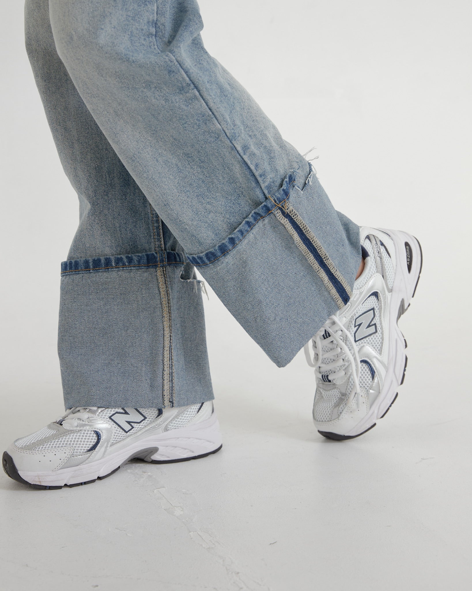 GENESIS JEANS