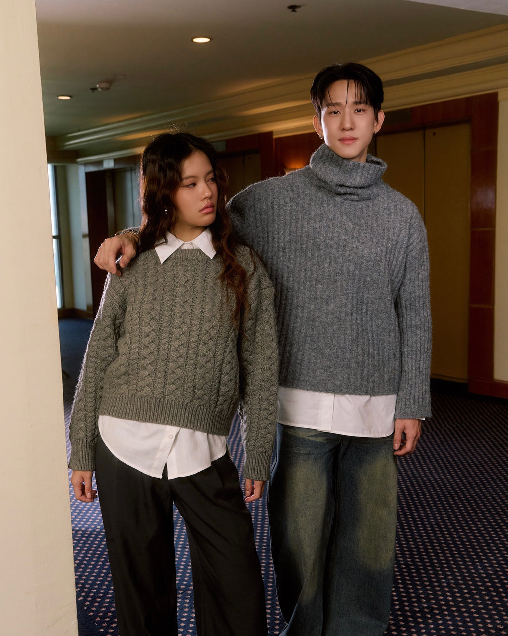 LOOSE HIGH NECK SWEATER -Available in 5 colors Grey/ White/ Black/Brown/Burgandy