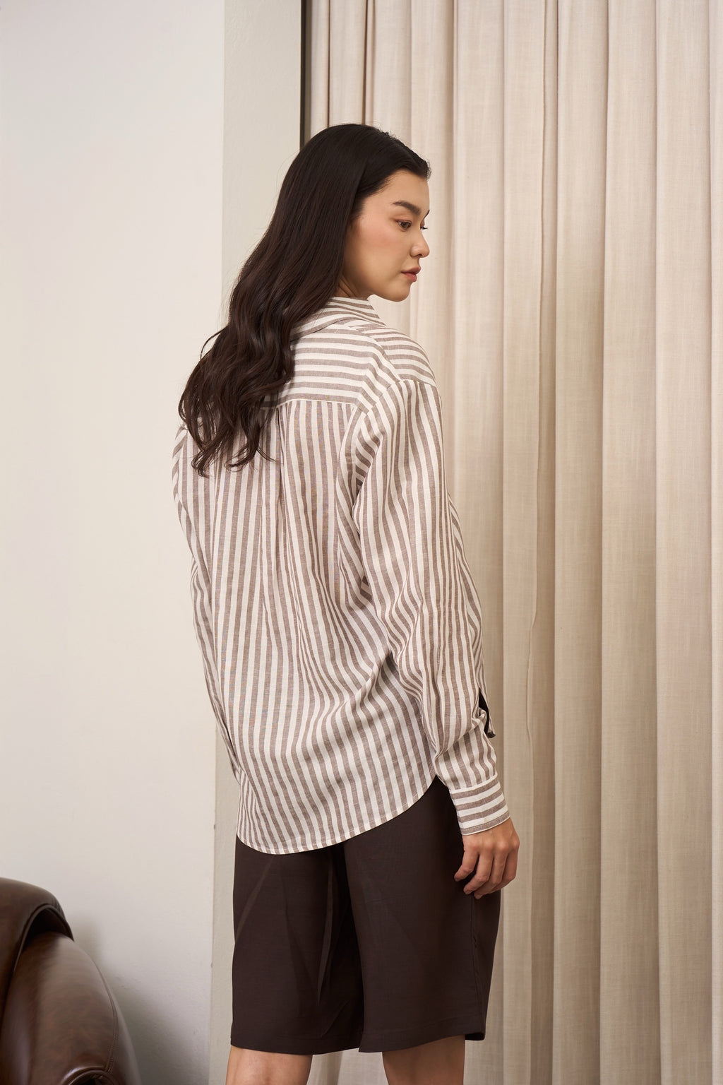 CLASSIC FIT STRIPE LINEN SHIRT