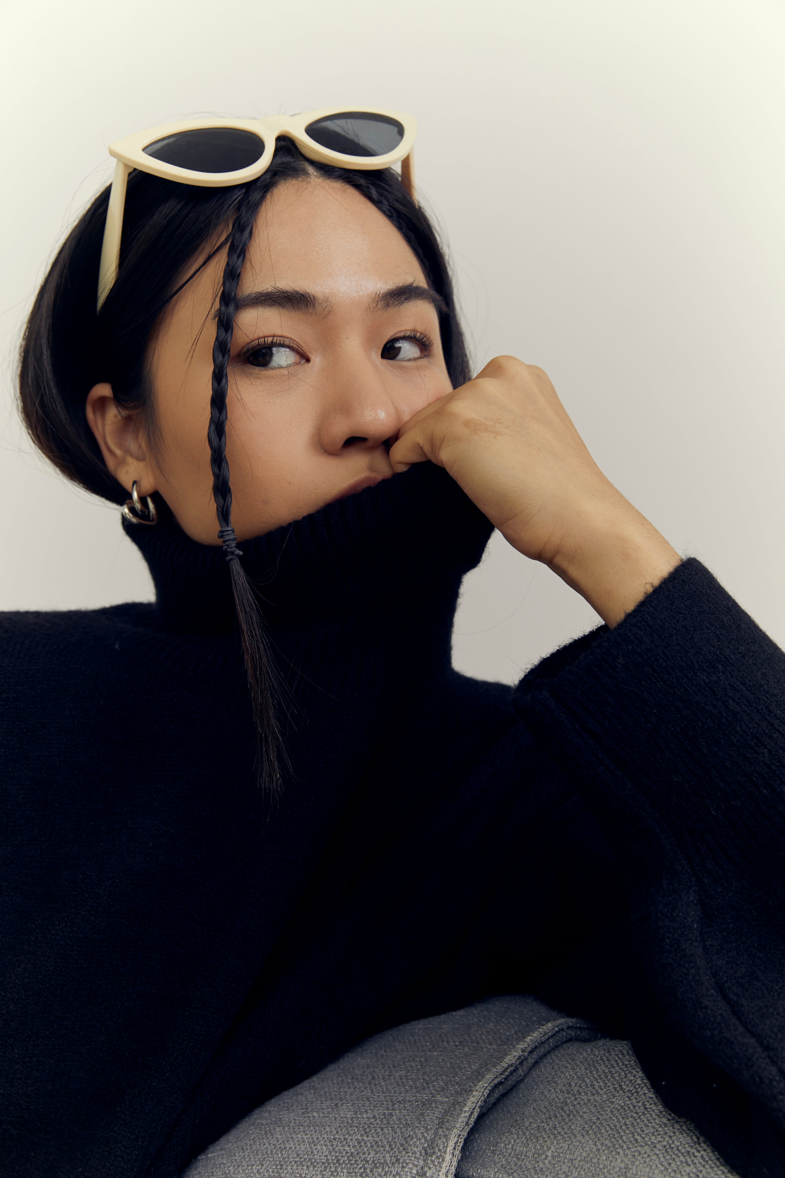 PLAIN HIGH NECK SWEATER