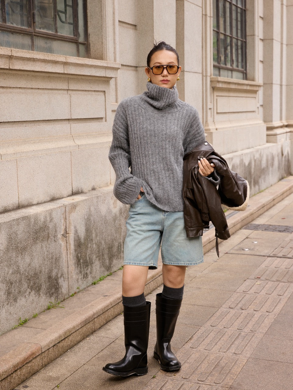 Loose high neck sweater -Available in 3 colors Grey/ White/ Black