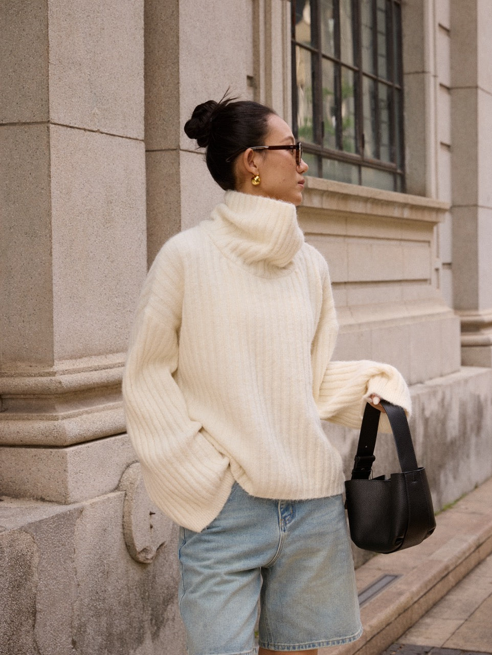 Loose high neck sweater -Available in 3 colors Grey/ White/ Black