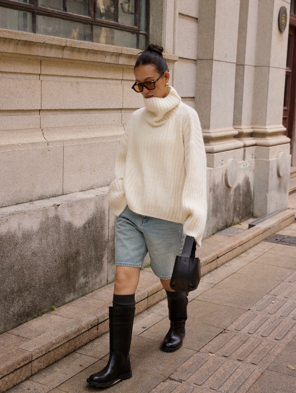 Loose high neck sweater -Available in 3 colors Grey/ White/ Black