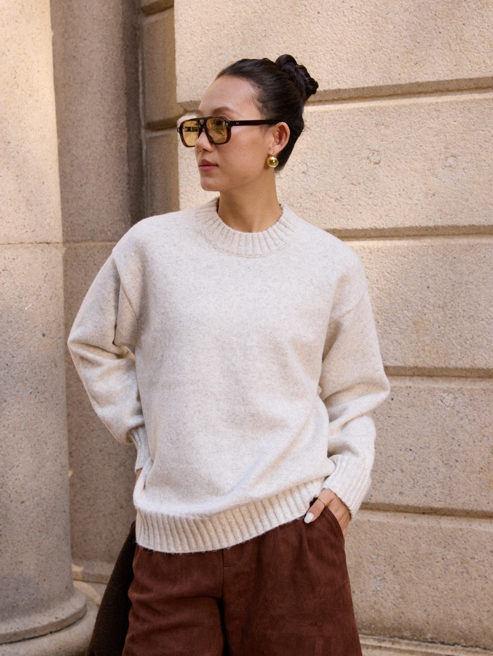 Round Neck Sweater - Available in 2 colors ( Oat, Brown)