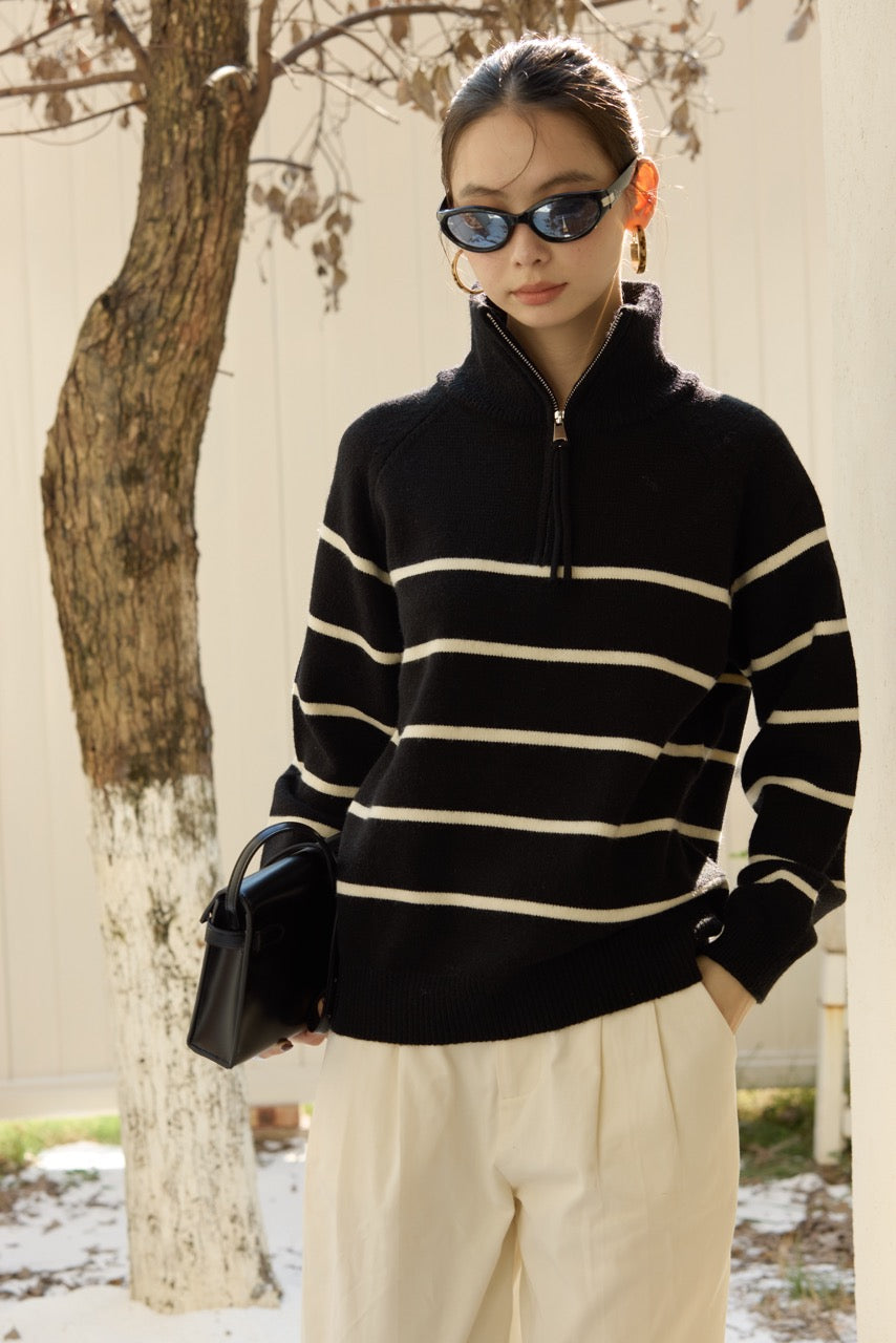 STRIPE KNIT SWEATER