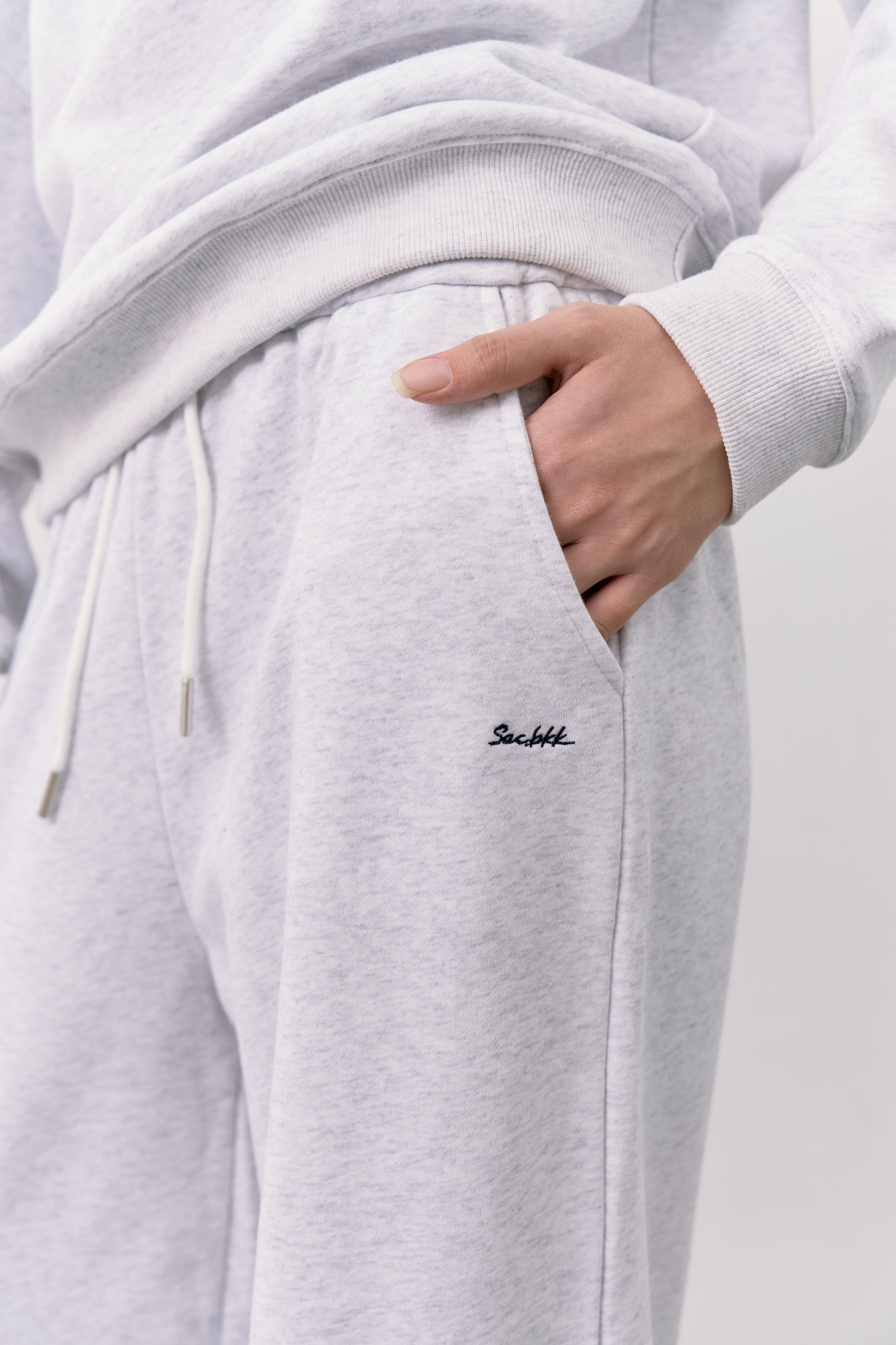 OFF SHOULDER SWEATSHIRT WITH WIDE LEG JOGGERS